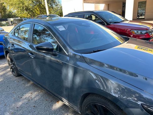 Used 2025 MAZDA MAZDA3 s image 2