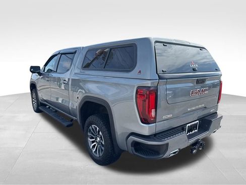 Used 2023 GMC Sierra 1500 AT4 w/ Technology Package AWD/4WD image 3