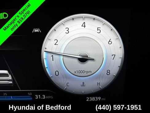Used 2024 Hyundai Elantra SEL w/ Convenience Package FWD image 13