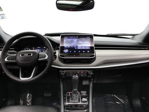 Used 2024 Jeep Compass Limited w/ Sun and Sound Group AWD/4WD image 22