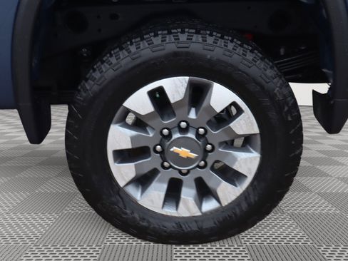 New 2026 Chevrolet Silverado 2500 Custom w/ Custom Value Package AWD/4WD image 19