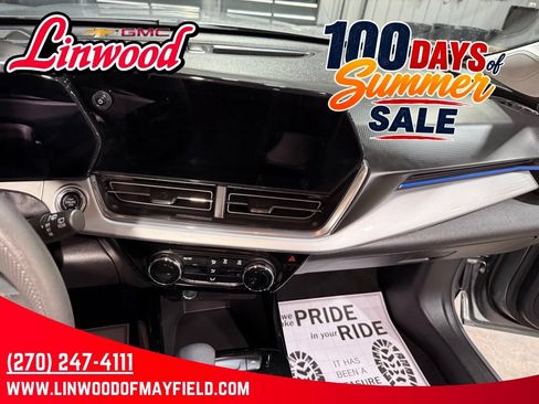 Used 2026 Chevrolet Trax LT FWD image 17