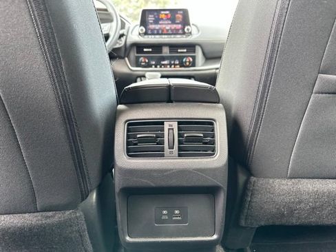 Certified 2023 Nissan Rogue SV AWD/4WD image 16