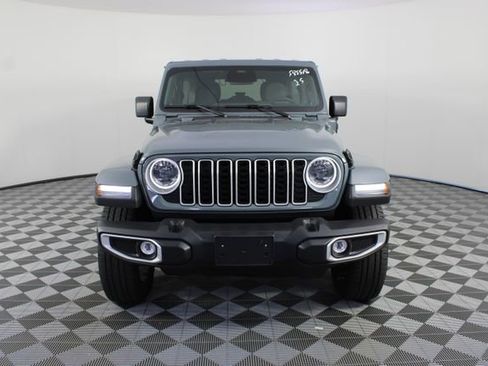 Used 2025 Jeep Wrangler Unlimited Sahara AWD/4WD image 25