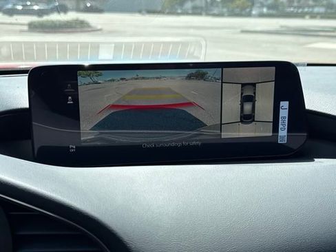 New 2025 MAZDA MAZDA3 Hatchback w/Premium Plus Pkg image 13