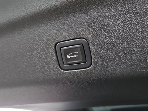 Used 2023 Cadillac Escalade Sport Platinum w/ LPO, ONYX Package image 31