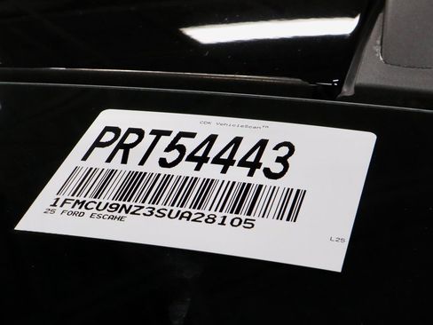 Certified 2025 Ford Escape ST-Line Elite w/ Tech Pack #1 image 37