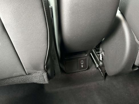 Used 2023 Buick Encore GX Select w/ Sport Touring Package image 12