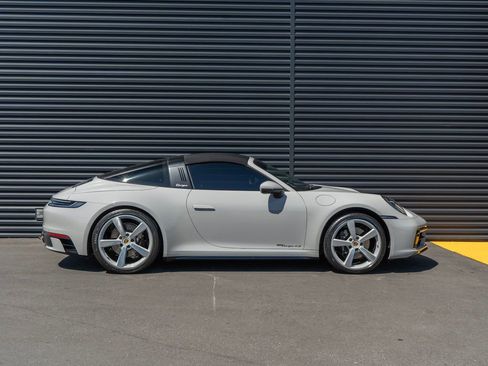 Used 2024 Porsche 911 Targa 4S image 8
