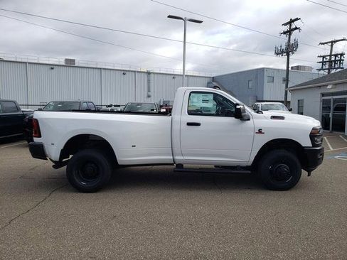 New 2026 RAM 3500 Tradesman image 10