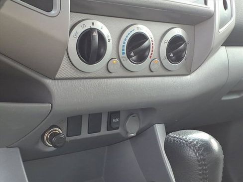 Used 2011 Toyota Tacoma 2WD Access Cab image 14