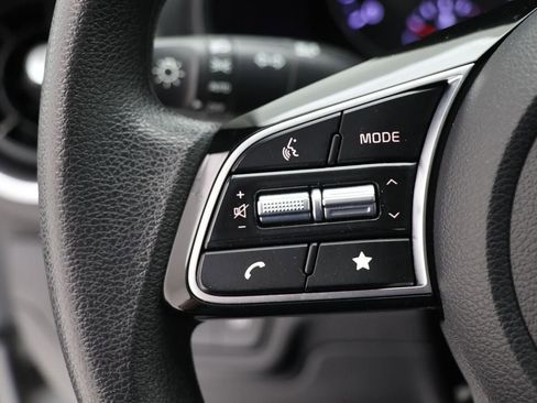 Used 2024 Kia Forte LXS image 19