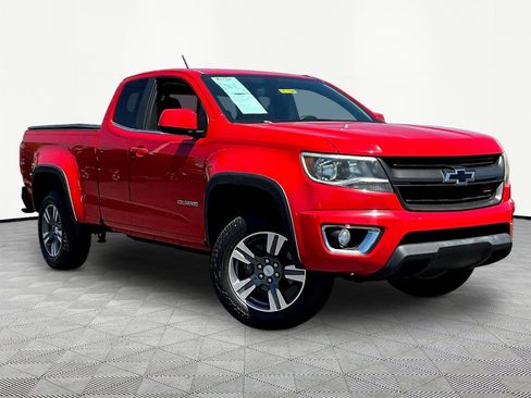 Used 2016 Chevrolet Colorado LT w/ LT Convenience Package RWD image 3