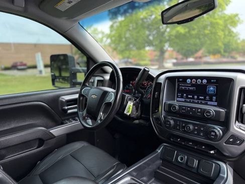 Used 2017 Chevrolet Silverado 1500 LT w/ True North Edition AWD/4WD image 17