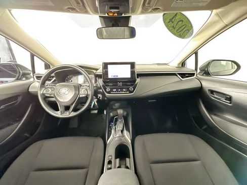 Used 2024 Toyota Corolla LE FWD image 3
