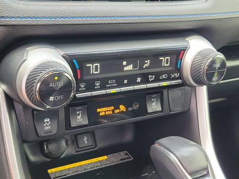 Used 2020 Toyota RAV4 XSE AWD/4WD image 29