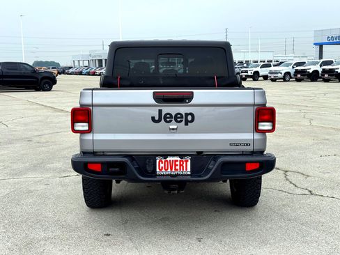 Used 2020 Jeep Gladiator Sport w/ Quick Order Package 24S AWD/4WD image 8