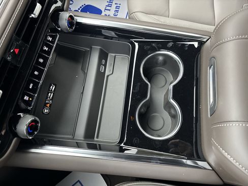 New 2026 Chevrolet Suburban LT w/ Comfort Package image 23