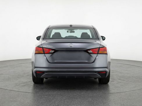 Used 2025 Nissan Altima 2.5 SV image 7