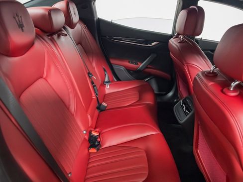 Used 2022 Maserati Ghibli Modena Q4 image 31