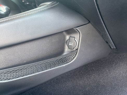 Used 2022 Dodge Challenger GT image 45