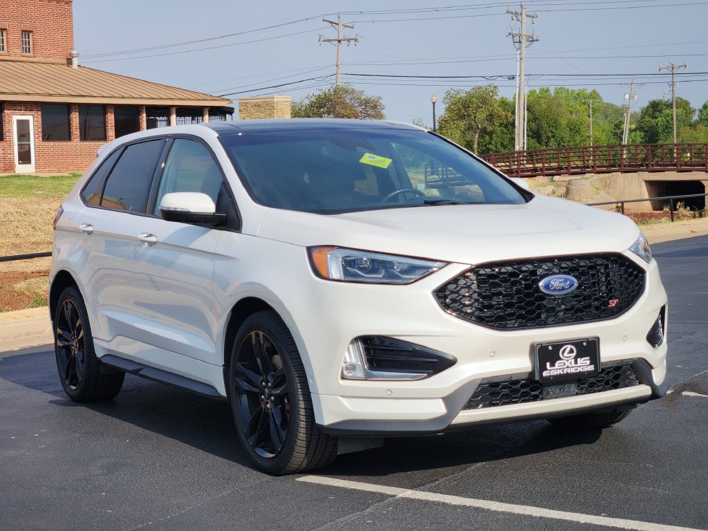 Used 2019 Ford Edge ST w/ Equipment Group 401A AWD/4WD image 3