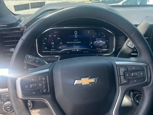 Used 2024 Chevrolet Silverado 1500 LT AWD/4WD image 3
