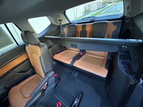 Used 2019 Volkswagen Atlas SEL Premium image 41