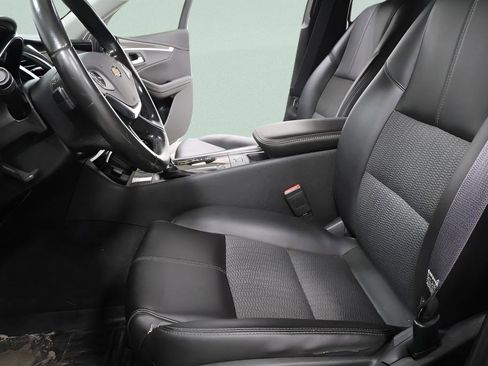 Used 2015 Chevrolet Impala LT FWD image 19