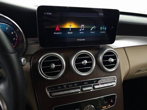 Used 2020 Mercedes-Benz C 300 4MATIC Sedan image 24