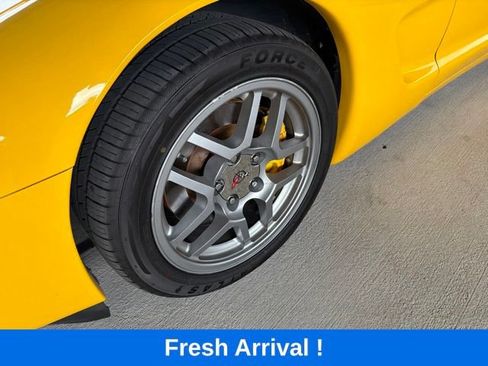 Used 2000 Chevrolet Corvette Coupe w/ Memory Pkg RWD image 5