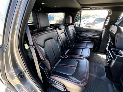 Used 2021 Ford Expedition Limited AWD/4WD image 19