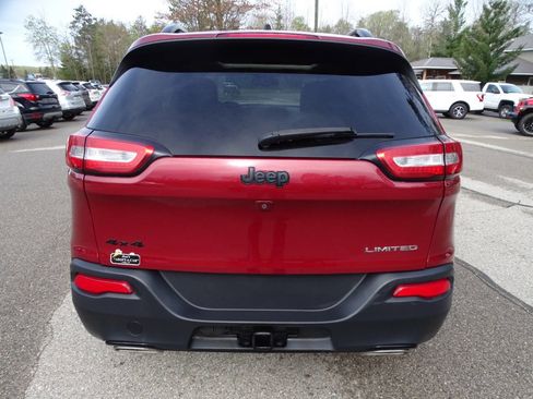 Used 2017 Jeep Cherokee High Altitude w/ Luxury Group AWD/4WD image 11