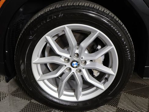 Used 2021 BMW X6 xDrive40i w/ M Sport Package AWD/4WD image 22