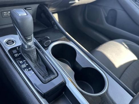 Used 2024 Nissan Altima 2.5 SV image 26