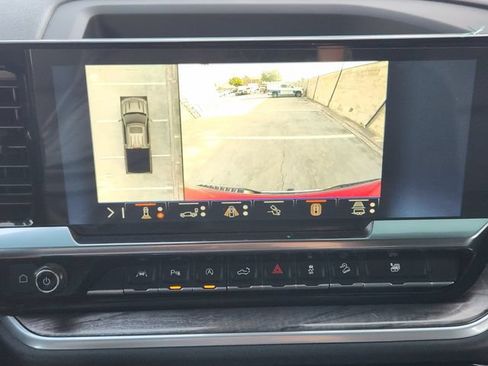 Used 2024 Chevrolet Silverado 1500 LTZ AWD/4WD image 6