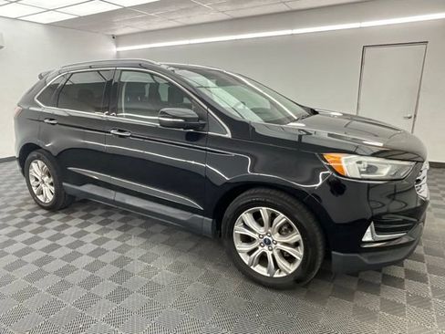 Used 2020 Ford Edge Titanium FWD image 3