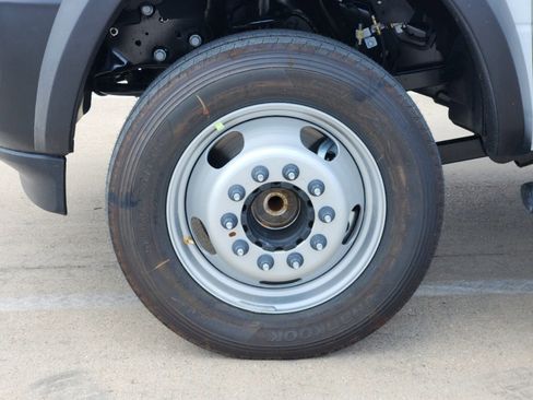 New 2024 RAM 5500 Tradesman w/ Safety Group image 8