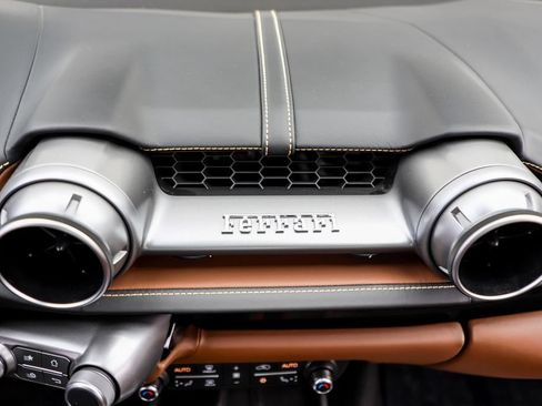 Used 2021 Ferrari 812 GTS RWD image 51