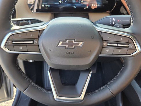 New 2026 Chevrolet Equinox ACTIV w/ Convenience Package III FWD image 30