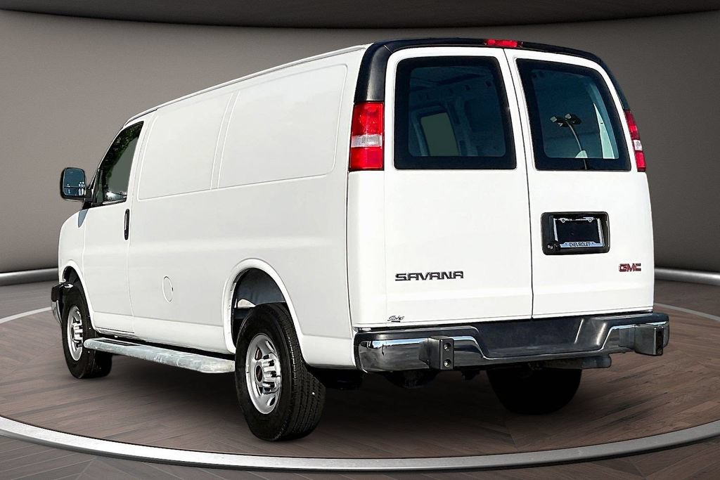 Used 2025 GMC Savana 2500 w/ Driver Convenience Package RWD image 4