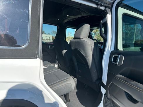 Used 2024 Jeep Wrangler Unlimited Sahara AWD/4WD image 48