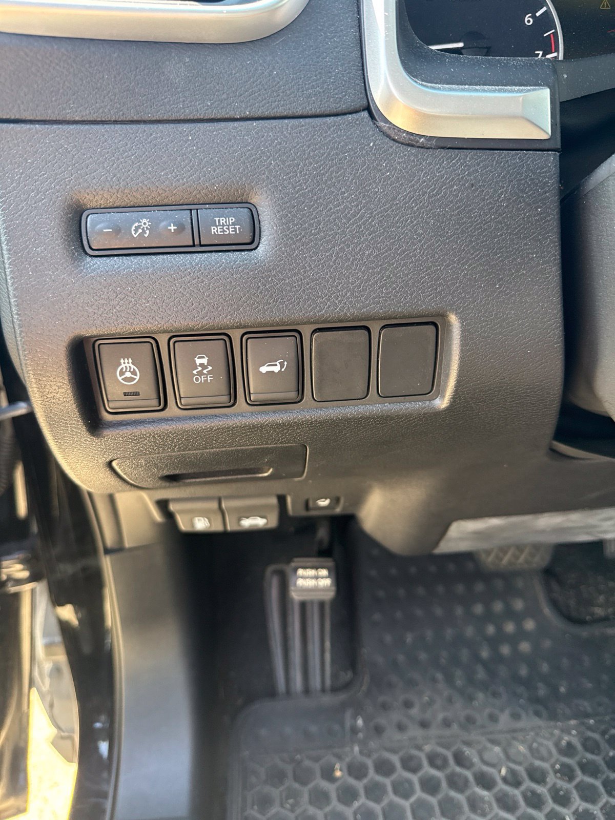 Used 2018 Nissan Murano Platinum w/ Cargo Package FWD image 10