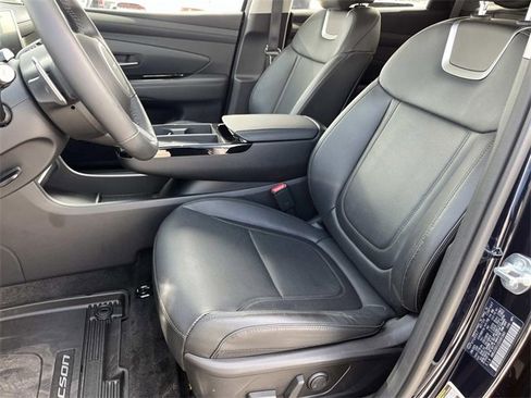 Certified 2025 Hyundai Tucson Limited image 23