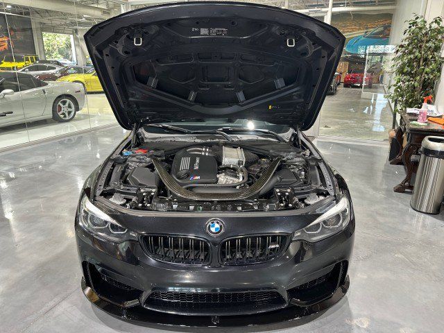 Used 2018 BMW M4 Coupe w/ Competition Package RWD image 25