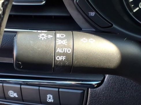 Used 2025 MAZDA MAZDA3 s image 23