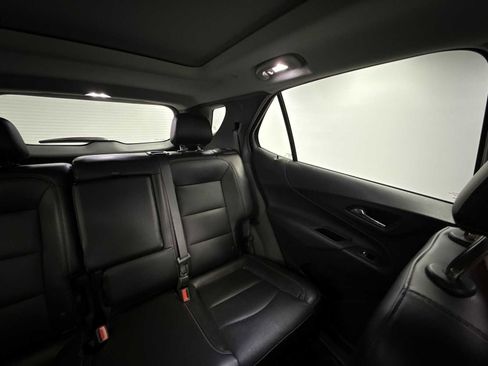 Used 2021 Chevrolet Equinox LT image 14