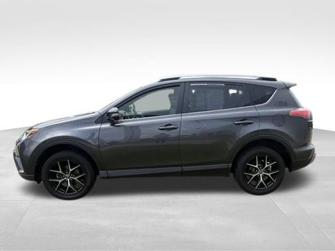 Used 2018 Toyota RAV4 SE w/ All Weather Liner Package AWD/4WD image 13