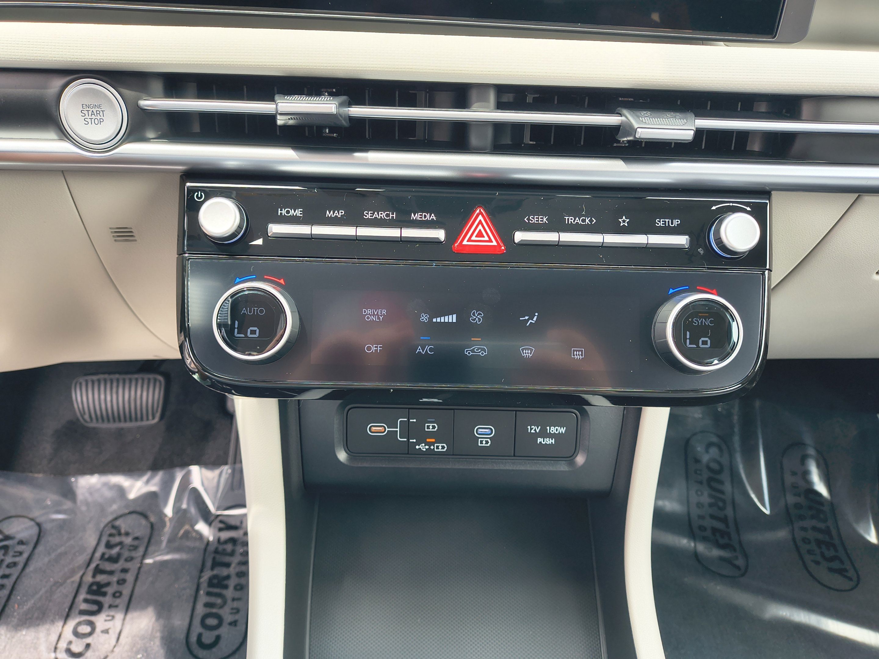 New 2026 Hyundai Tucson Blue SE FWD image 24
