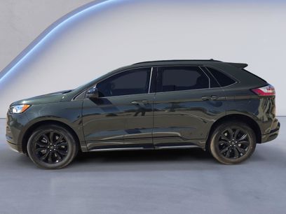 Used 2024 Ford Edge SE w/ Black Appearance Package